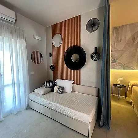 Kyria Luxury Hotel 4*