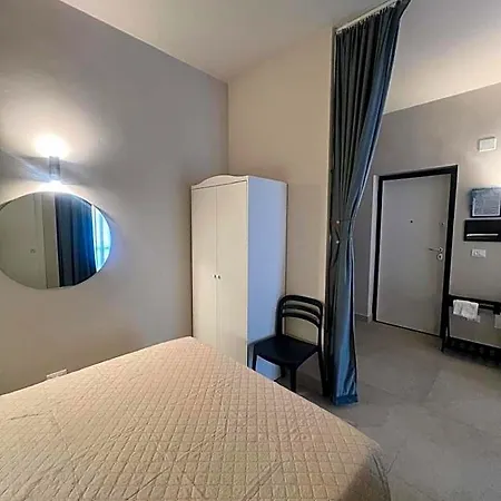 Kyria Luxury فندق ليباري