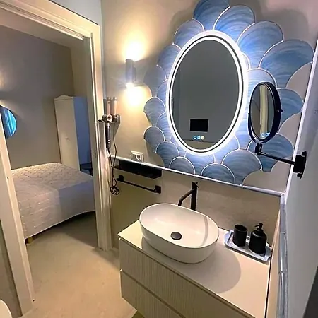 Kyria Luxury